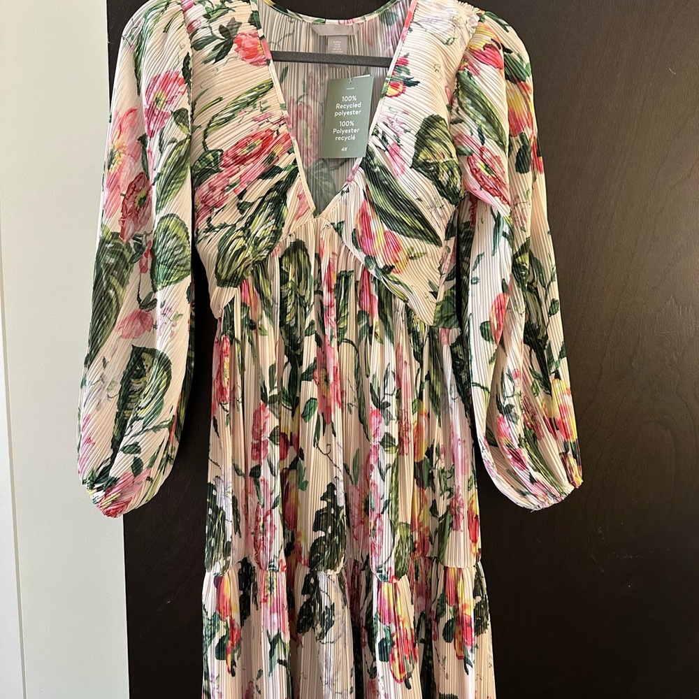 Floral Pleated Maxi Dress